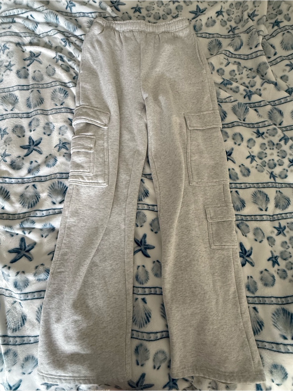 Garage size xs light gray cargo sweatpants